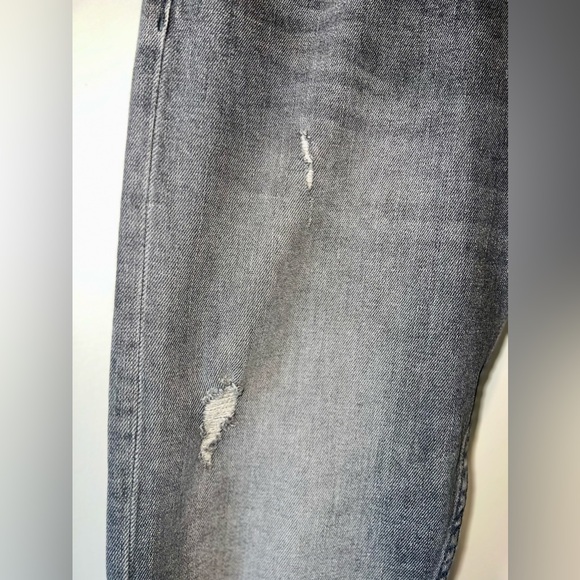 ZARA Gray Distressed Denim Jeans w Zipper Detail - Picture 6 of 8